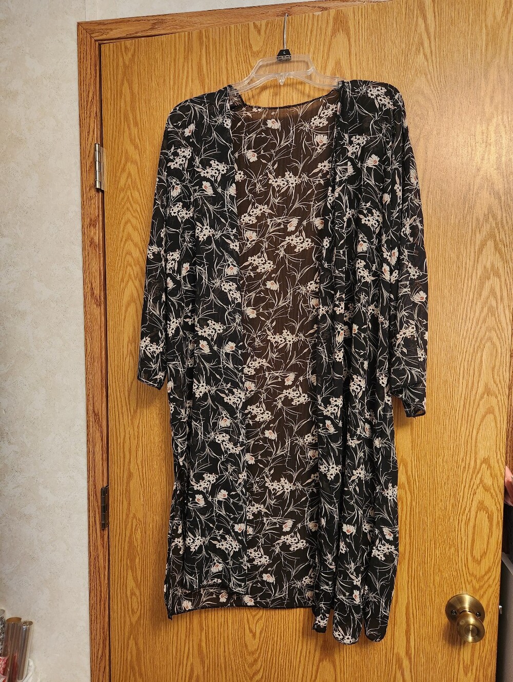 Black & White Floral Print Kimono